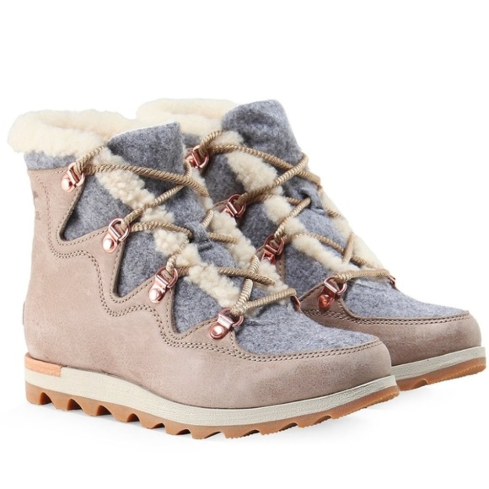 Womens Sorel Sneakchic Alpine Holiday Boot